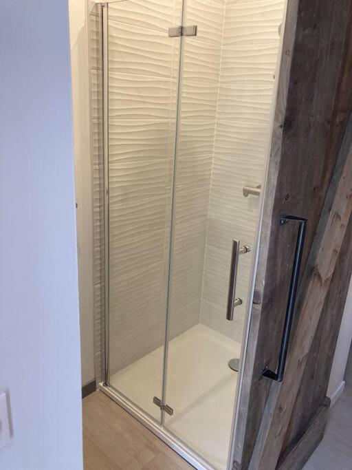 Appartement Centre Ville Quimper Avec Terrasse Екстер'єр фото