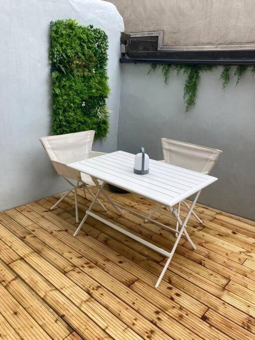 Appartement Centre Ville Quimper Avec Terrasse Екстер'єр фото